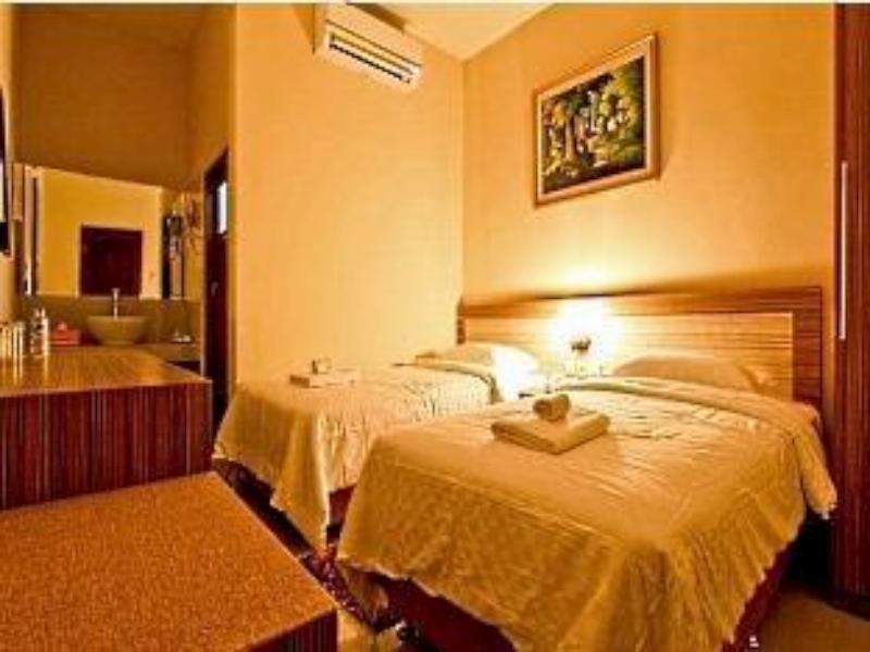 Hotel Marina Ambon Kültér fotó
